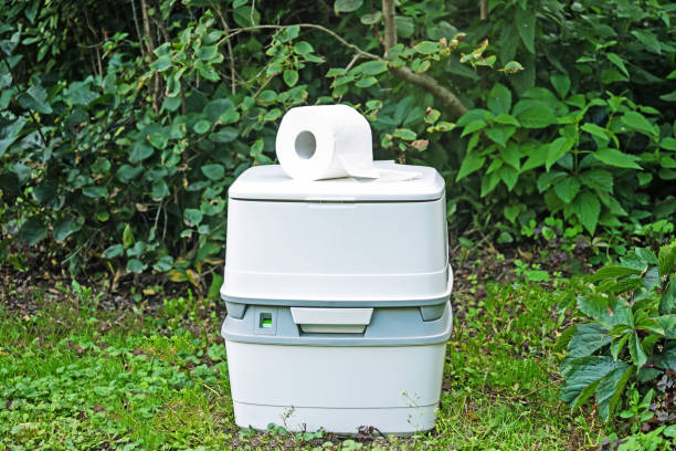 Best Portable toilet rental cost  in East Lansing, MI